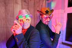 69: Weihnachtsfeier 25-88